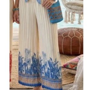 Pleated Trousers - Cream/Blue